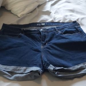 Old Navy Semi-Fitted Short